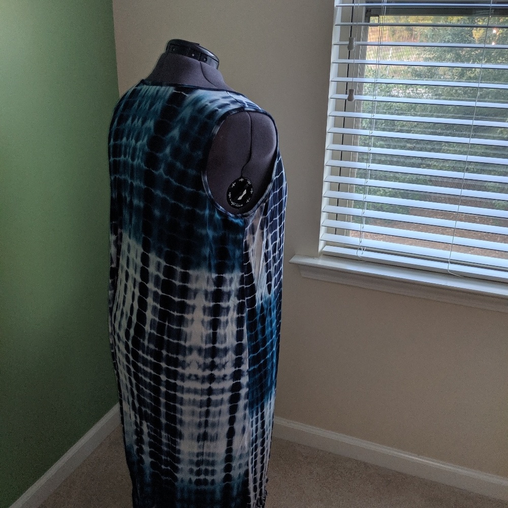 Dress - Picture 4 of 4